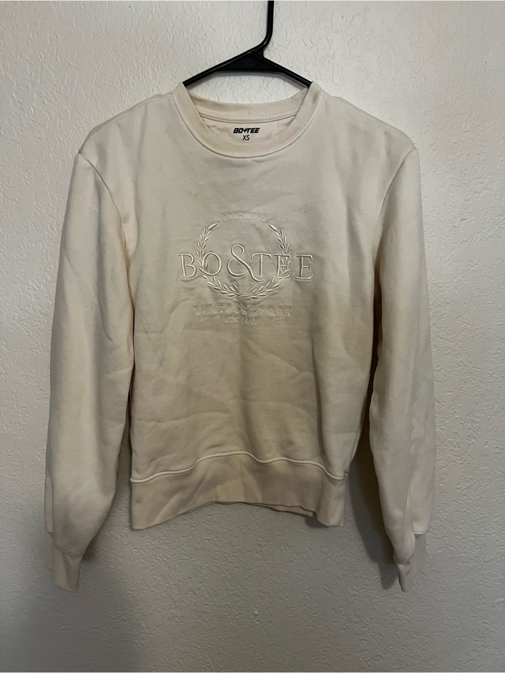 Bo+Tee Crewneck Sweatshirt XS Cream Vintage Sport